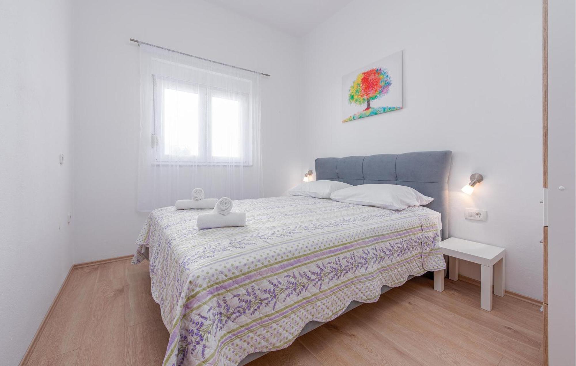 Beautiful Apartment In Maslenica With Kitchen Zewnętrze zdjęcie