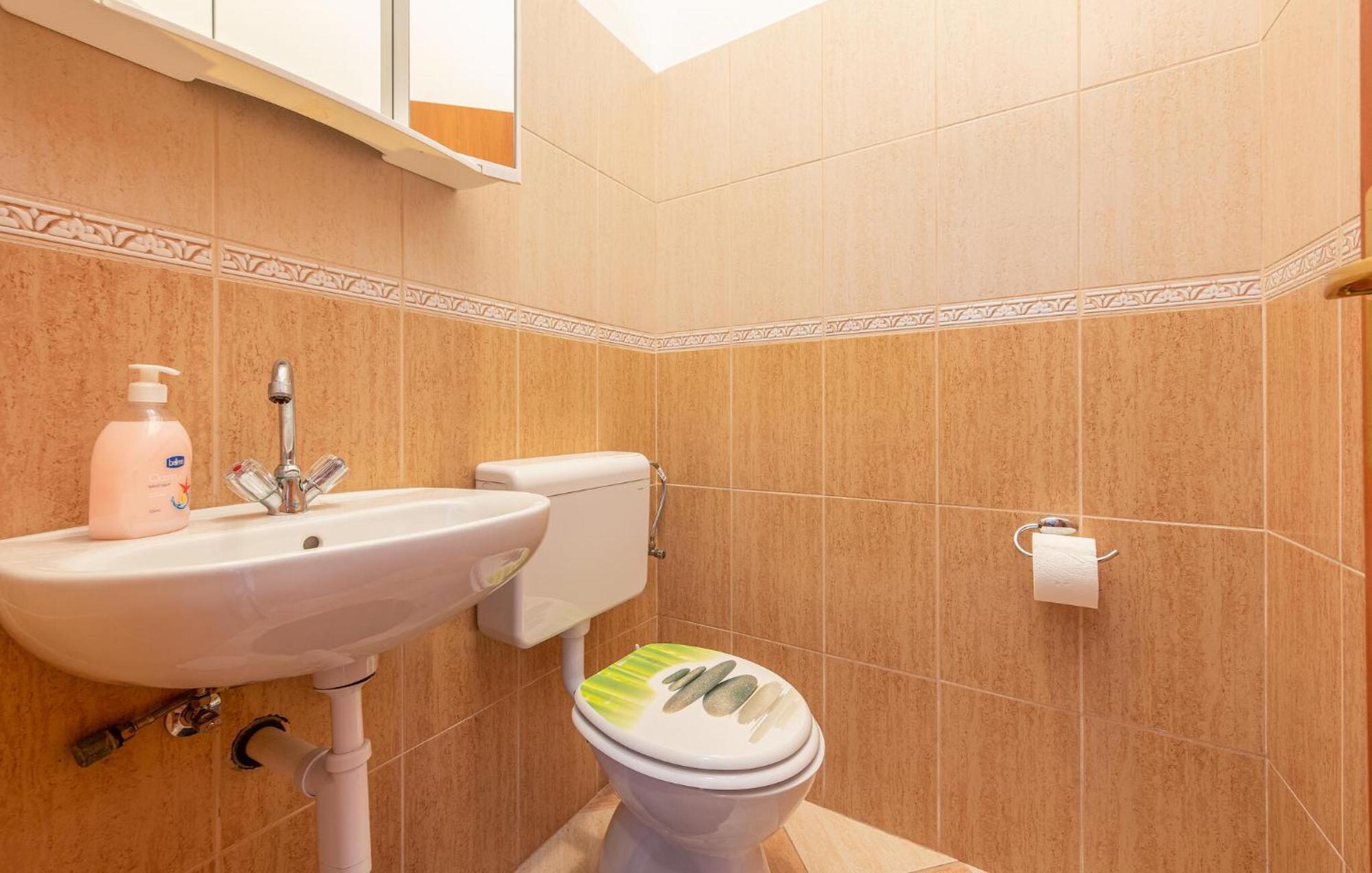 Beautiful Apartment In Maslenica With Kitchen Zewnętrze zdjęcie