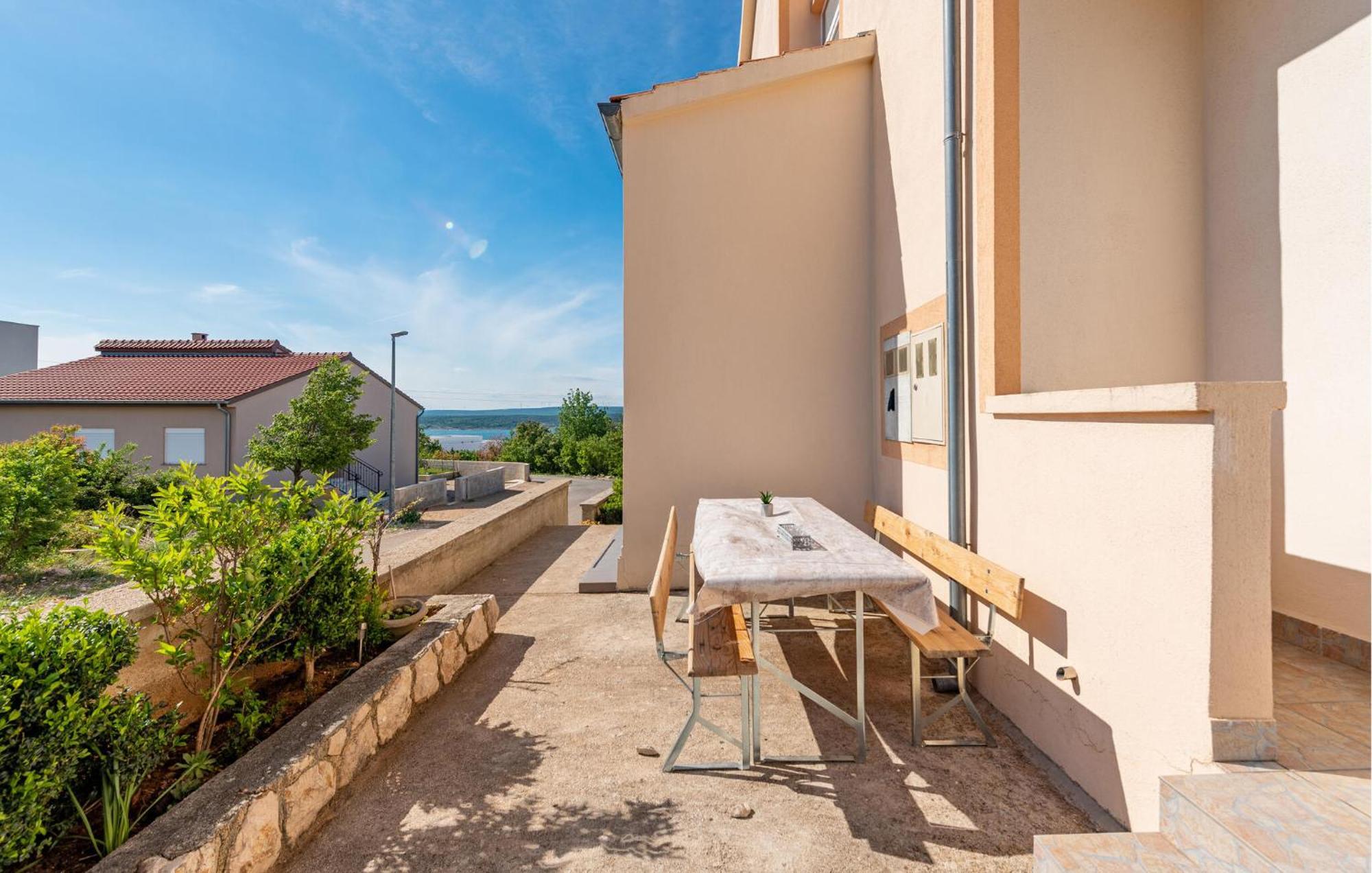 Beautiful Apartment In Maslenica With Kitchen Zewnętrze zdjęcie