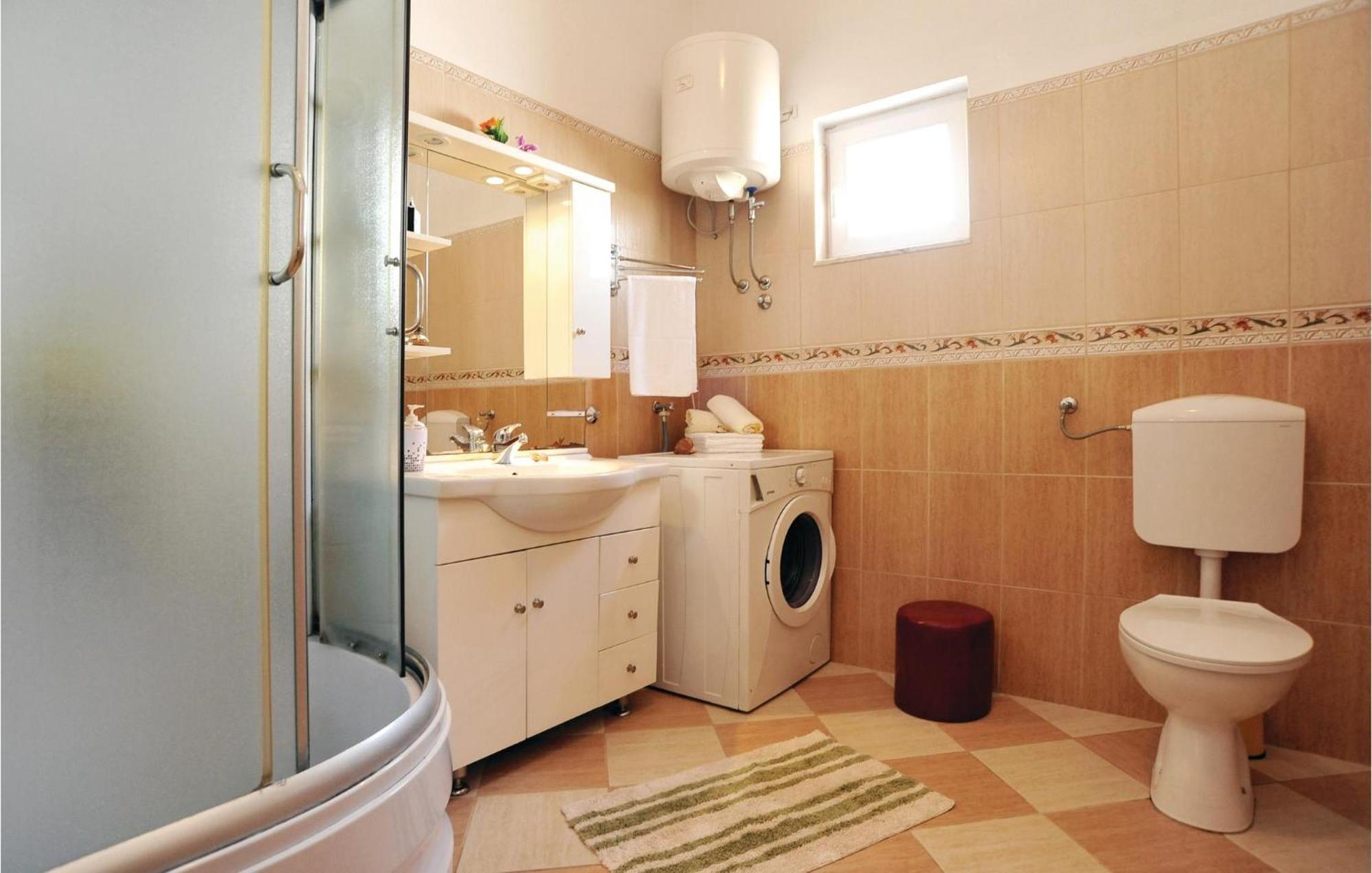 Beautiful Apartment In Maslenica With Kitchen Zewnętrze zdjęcie